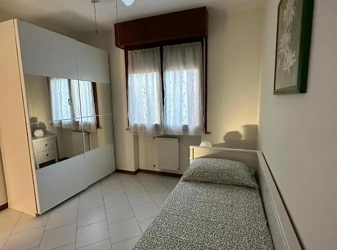 Lo Scrigno Apartment *
