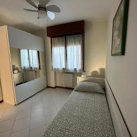 Lo Scrigno Apartment *